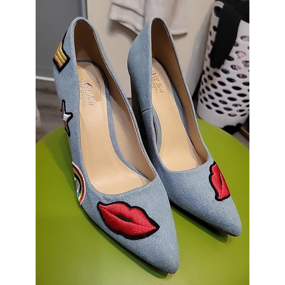 Not Just a Pump Ogden Size 7.5 Embroidered Patches Lips Rainbow Star Heels